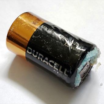 Safe batteries for investigating circuits
