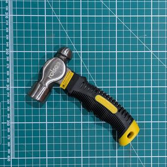 Stubby hammer